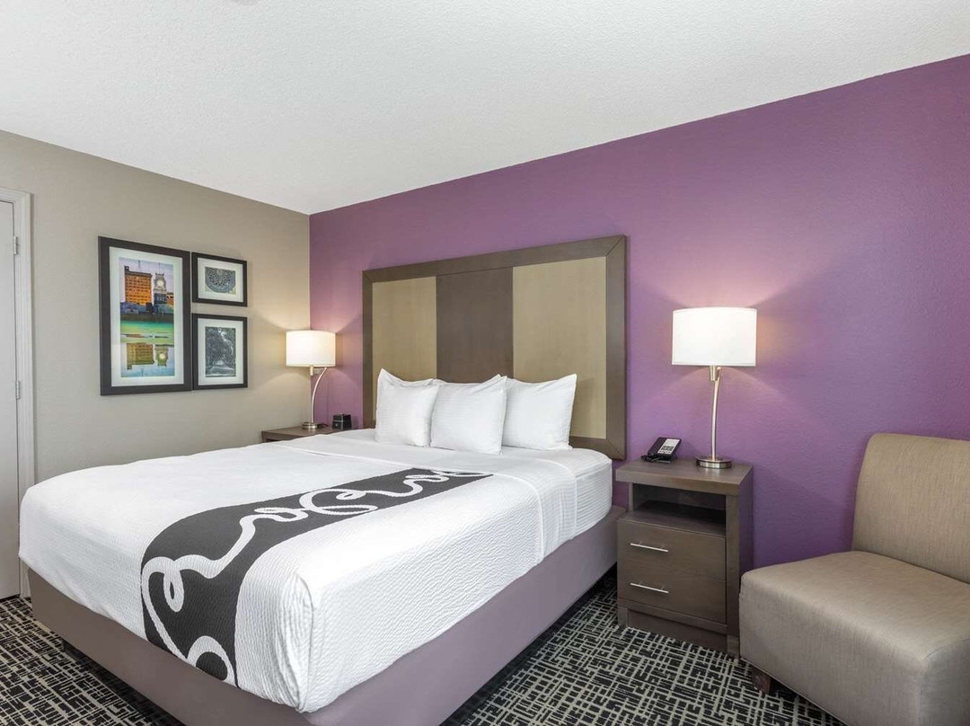 霍普金斯维尔费尔菲尔德旅馆&套房酒店主图