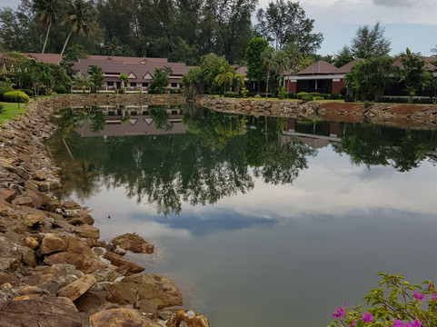 科隆普饶度假酒店主图