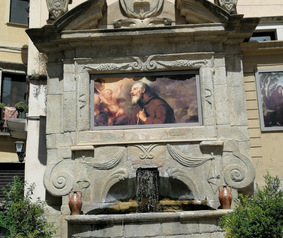 Fontana dei Sette Canali-Paola必去景点