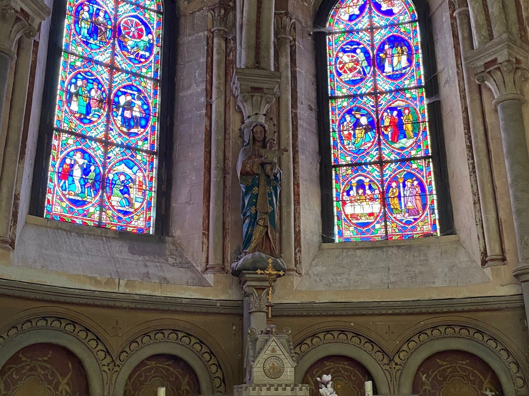 Noyon Cathedral and Library-Noyon必去景点