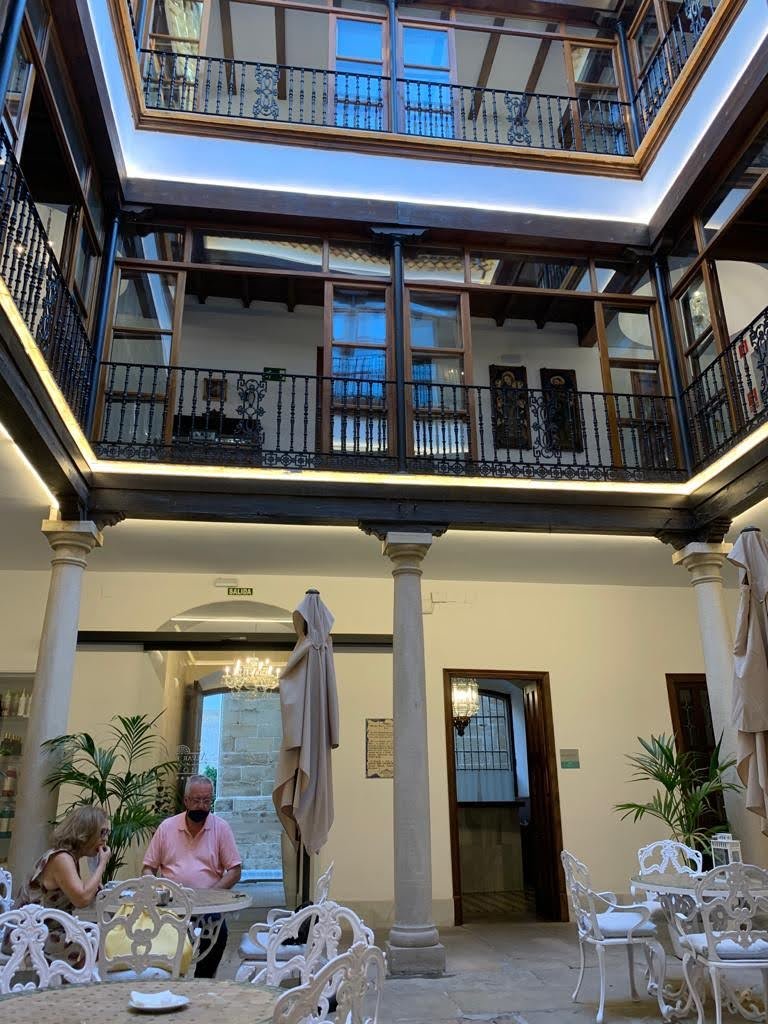 Hotel Alvar Fanez-浴室