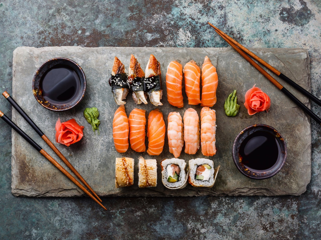 Warth餐馆和美食-Oyshi Sushi Restaurant