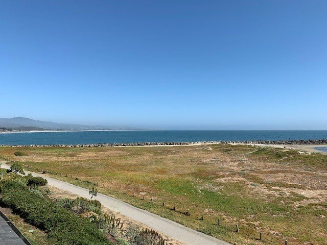 半月湾海滩酒店主图