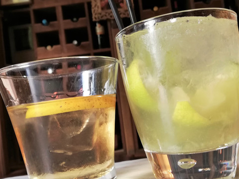 布雷托斯酒吧-雅典必去景点