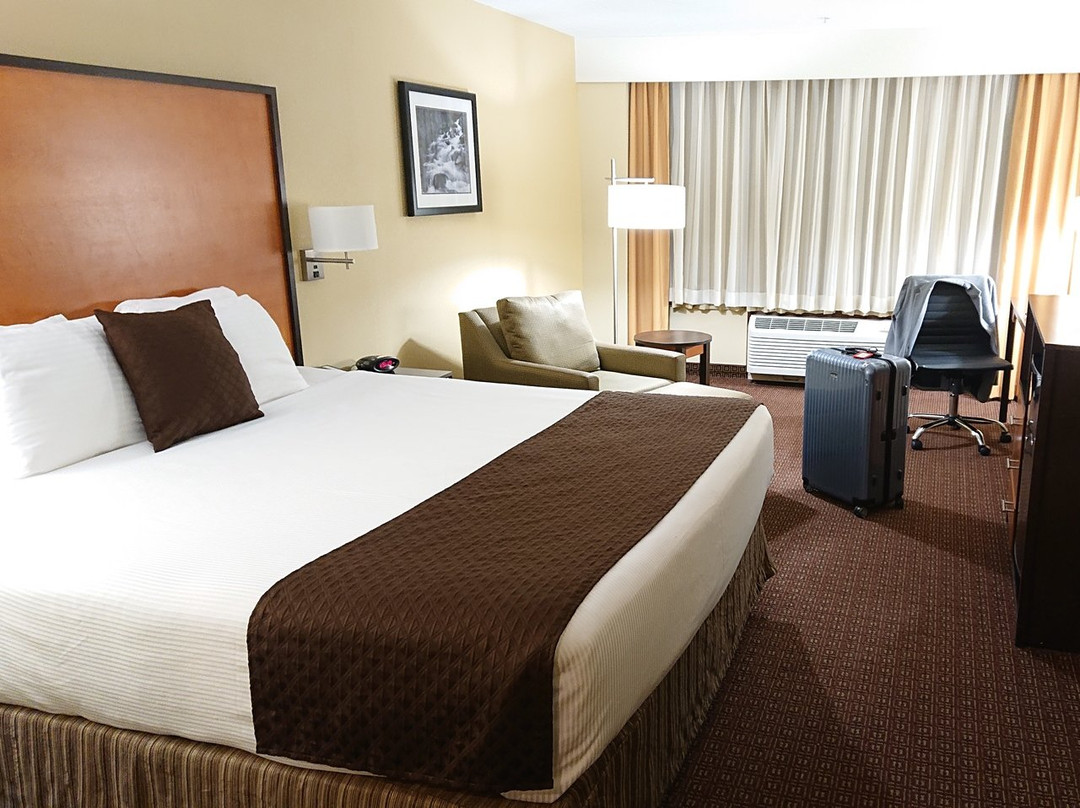 Best Western Cascade Inn & Suites主图