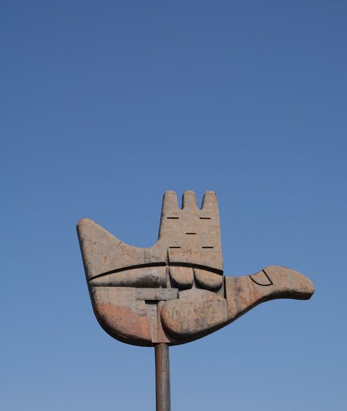 Open Hand Monument-昌迪加必去景点