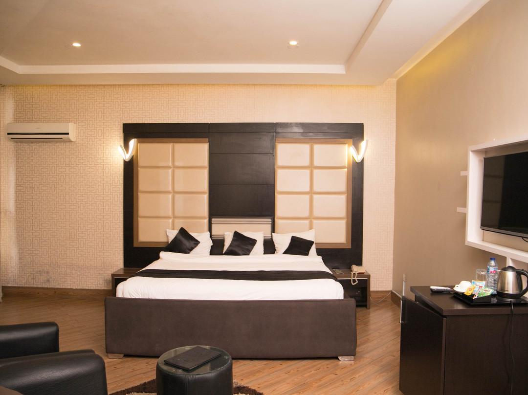 Morzi Hotel & Suites主图