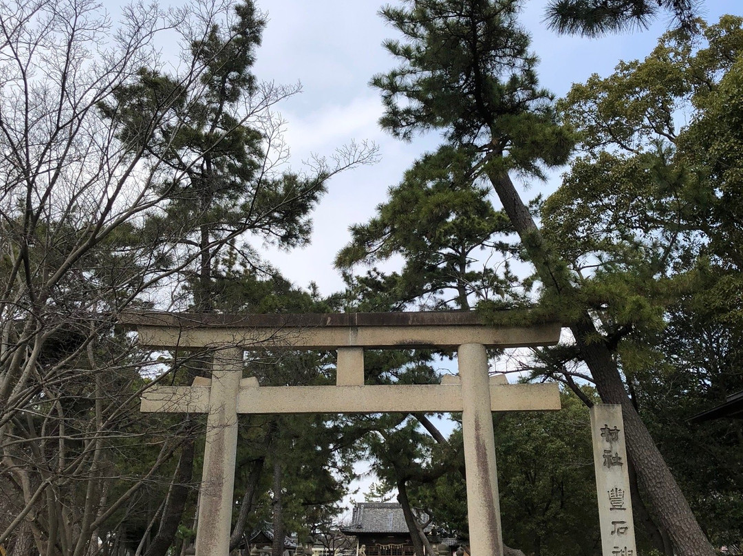 Toyoishi Shrine景点图片