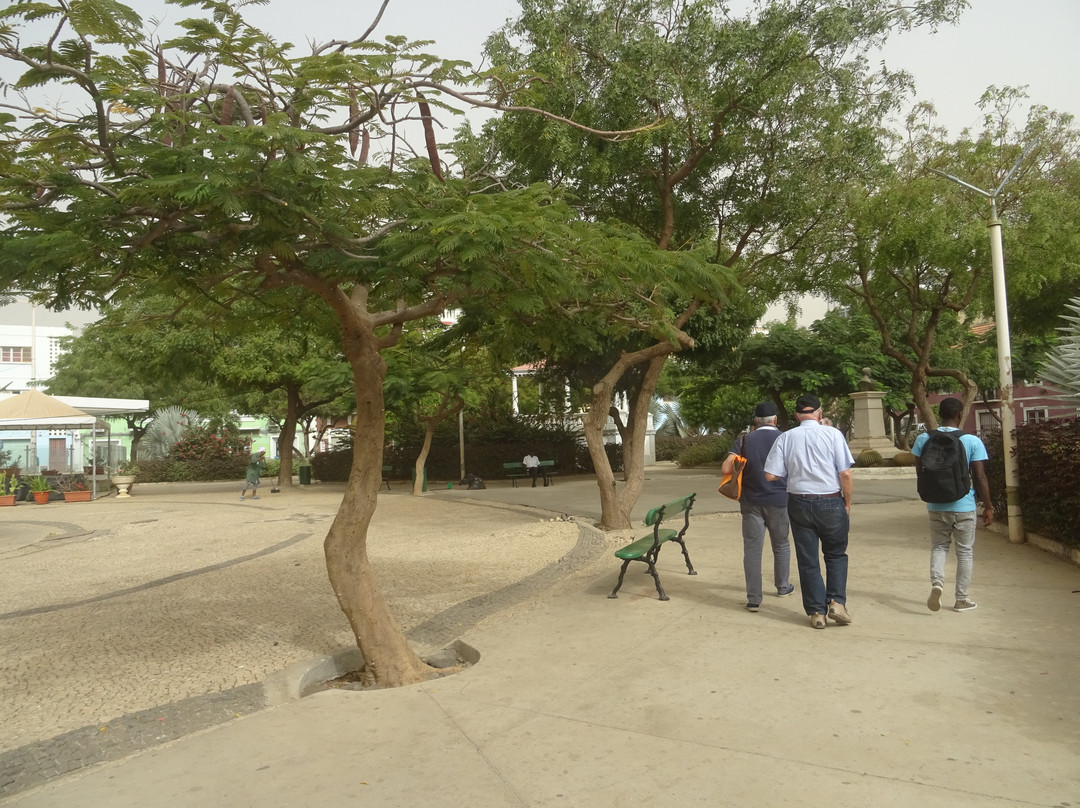 Praca Alexandre Albuquerque-培亚必去景点