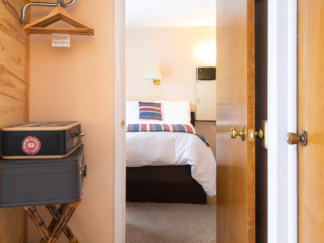 Beargrass Lodging and RV Resort主图