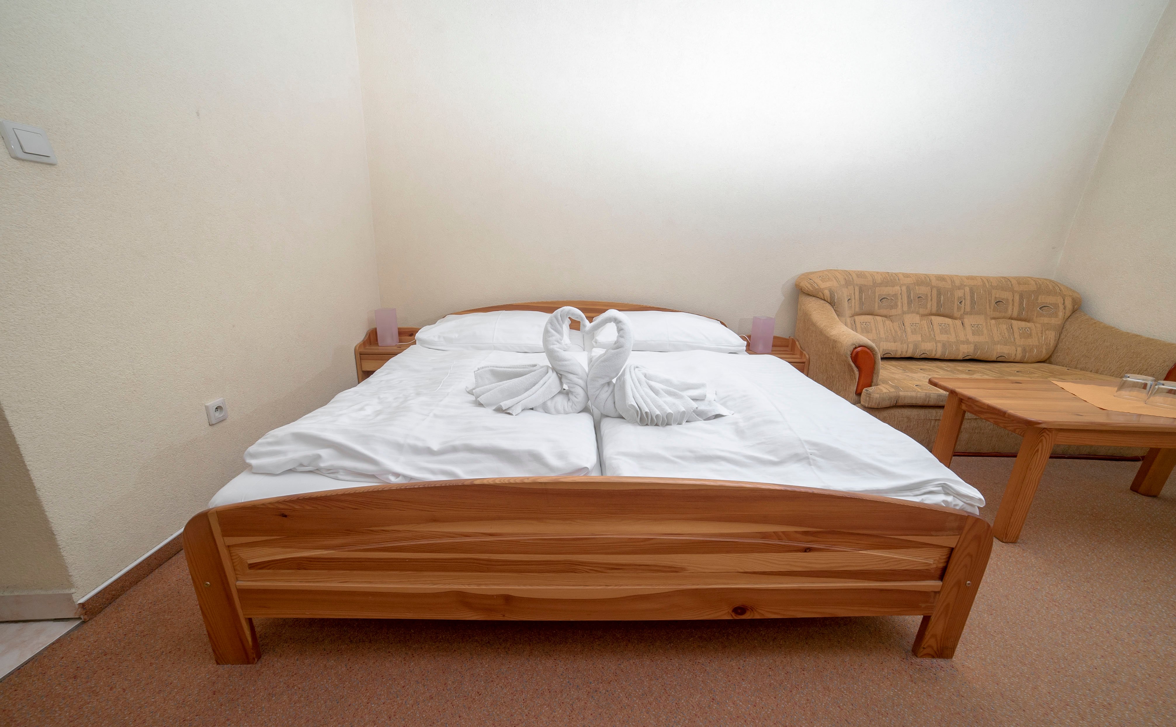 Orava Hotel-官方