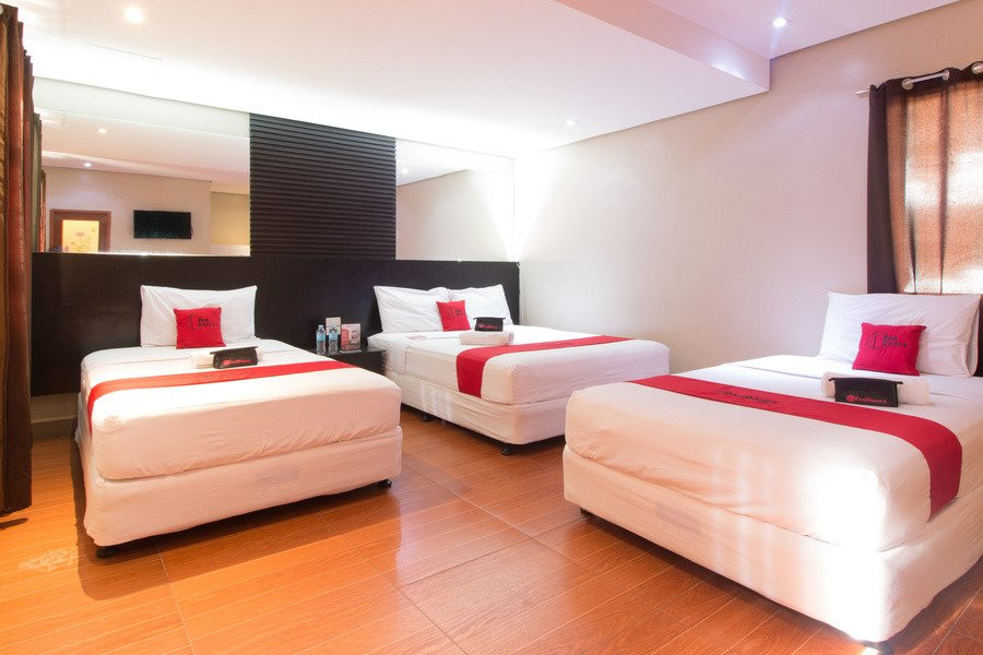 RedDoorz Plus Near Tacloban Astrodome主图