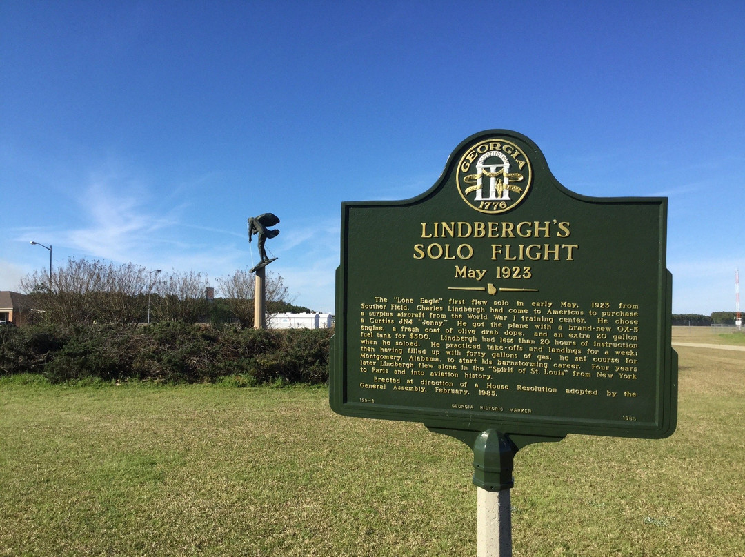 Charles Lindbergh Monument-Americus必去景点