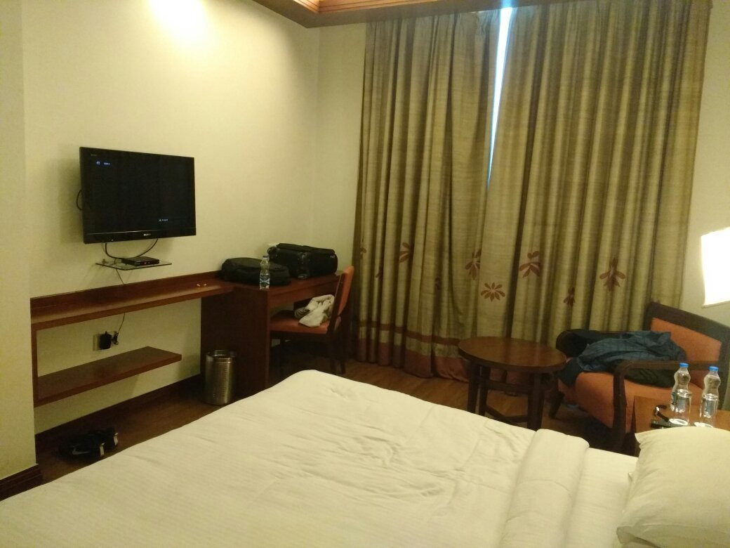 Elevate By Treehosue主图