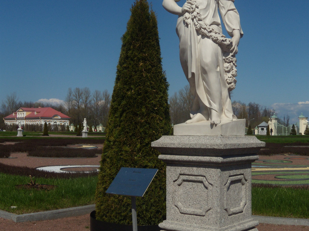 Oranienbaum State Museum Reserve景点图片