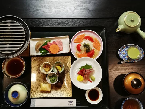 二人静白云酒店主图