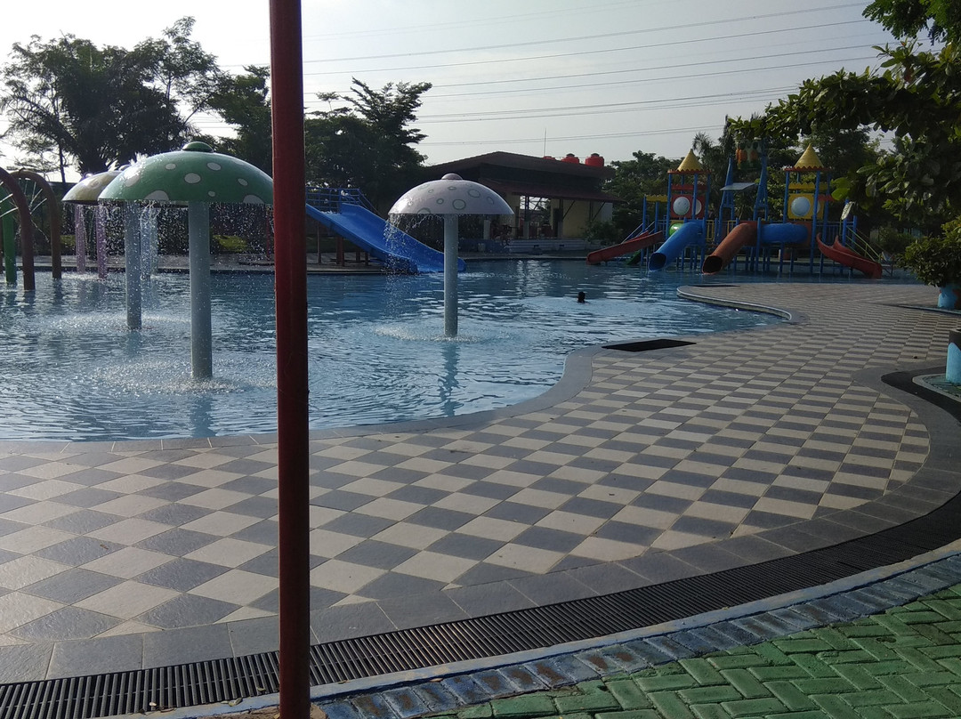 Hotel Kyriad Grand Master Purwodadi主图