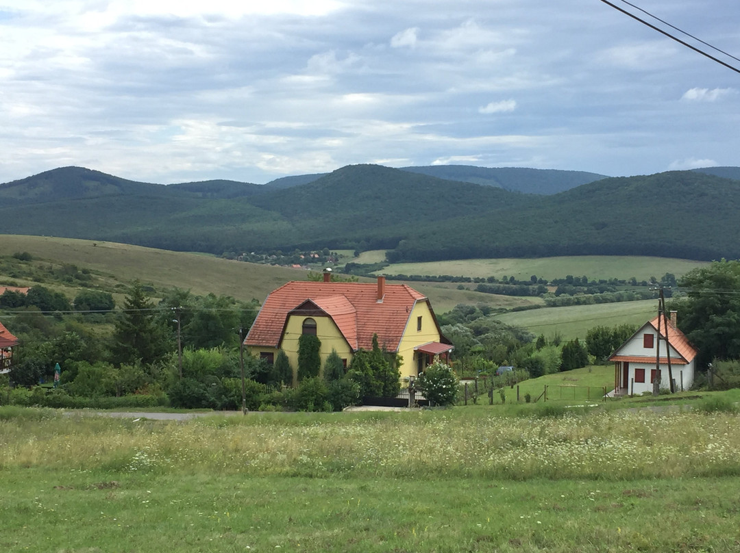 Old Village of Hollókő-霍洛克必去景点