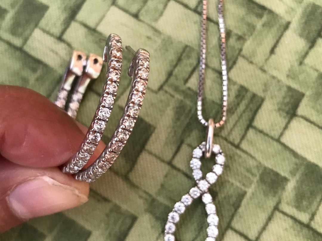 Dazzling Gems-菲利普斯堡必去景点