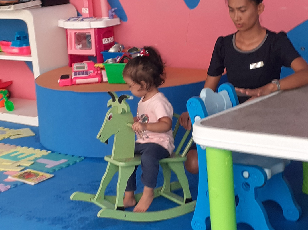 查纳莱花园度假酒店主图