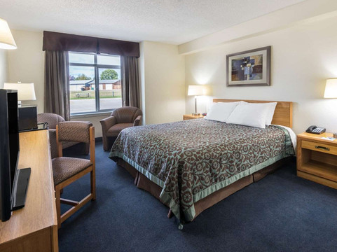 格雷特瀑布城戴斯酒店主图