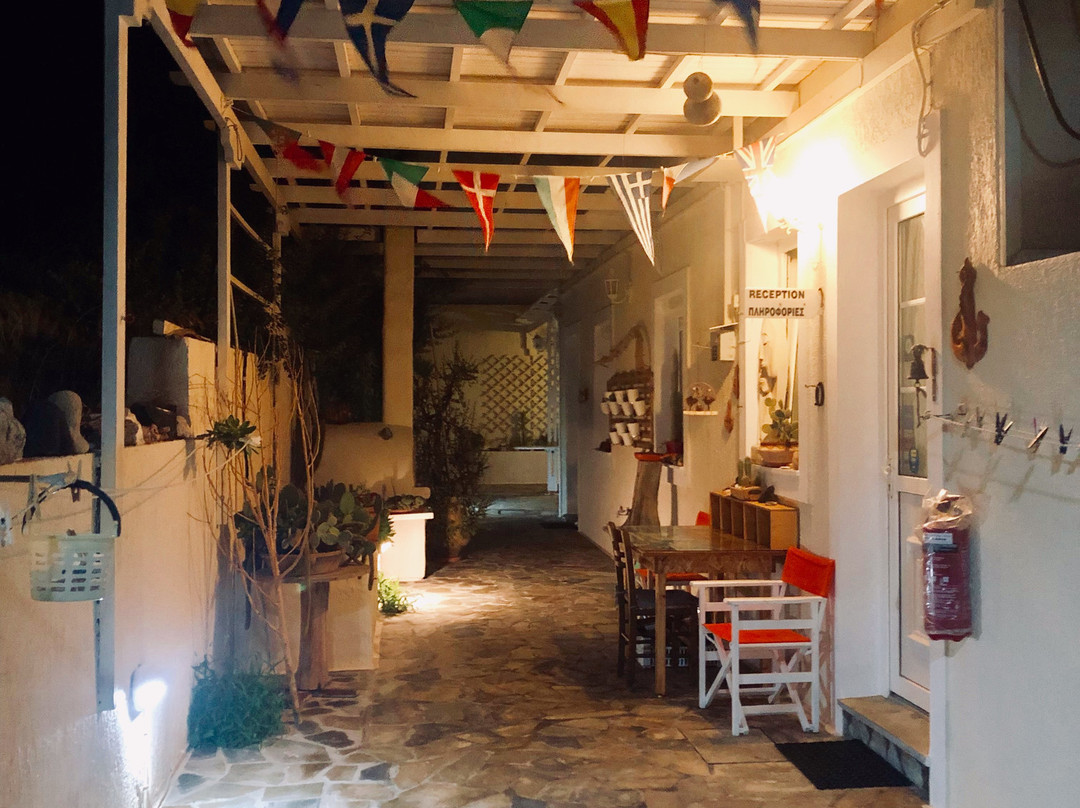 Papafragas Studios主图