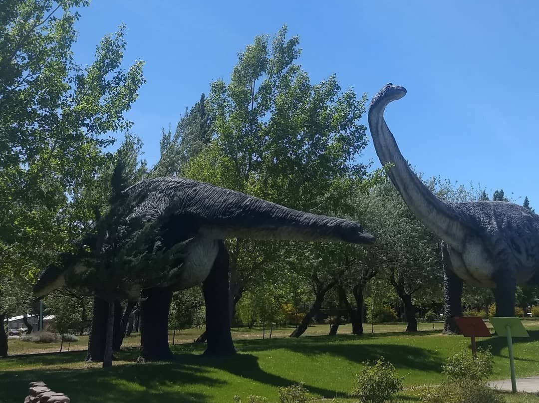 Parque Paleontologico-萨米恩托必去景点