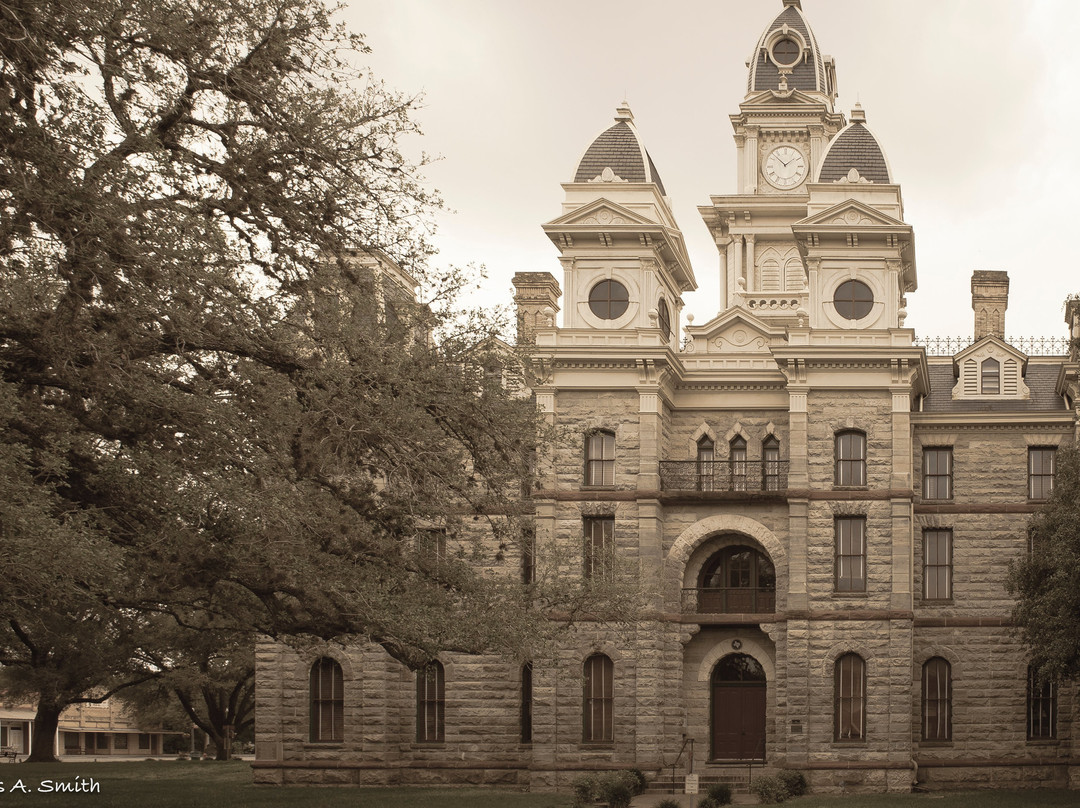 Goliad County Court House景点图片