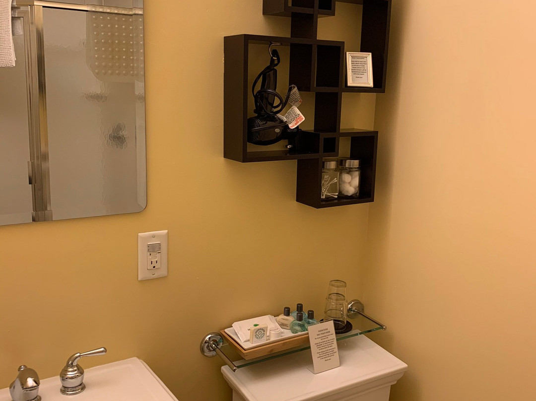 Waypoint House主图