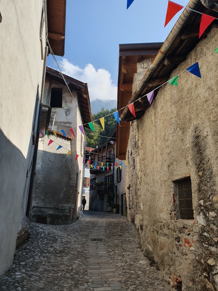 Contrada Lunga-官方