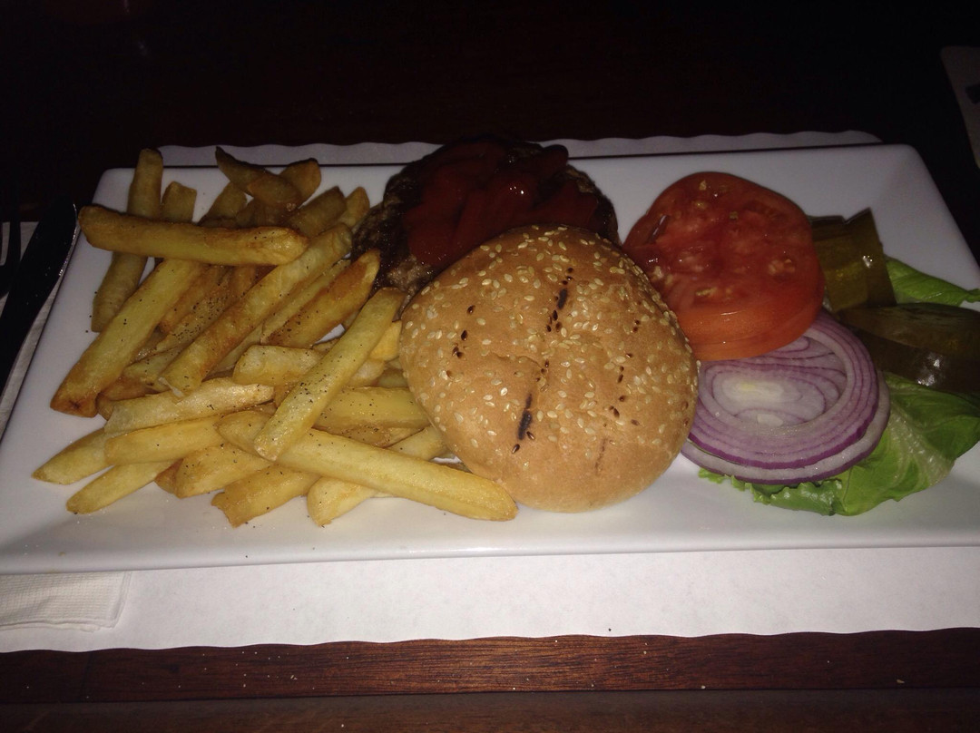 Cobblestones Pub-Forest Hills必去景点