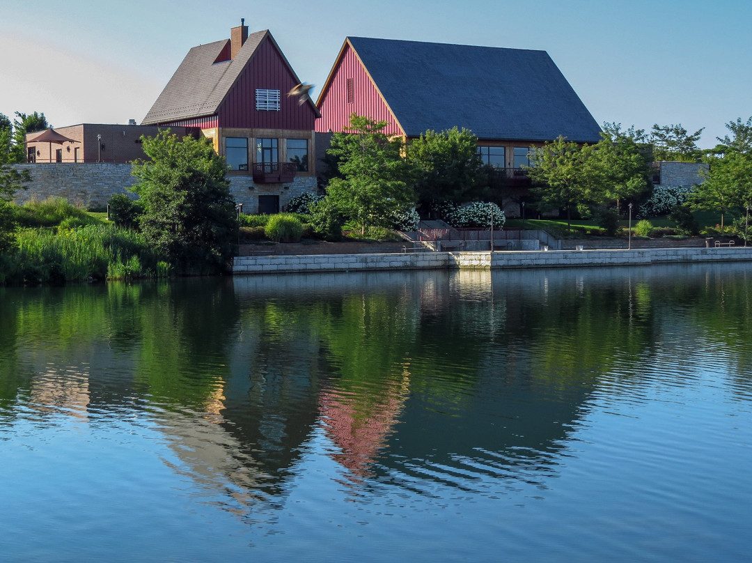 Lansing旅游景点-Centennial Park