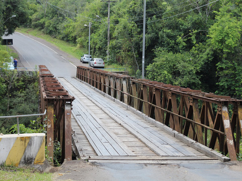 Ponte de Ferro Engenheiro Daniel Ribeiro