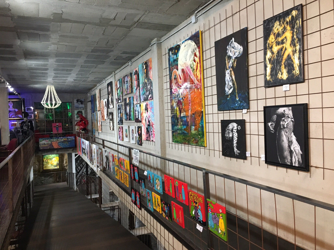l'Art i cafe-锡切斯必去景点