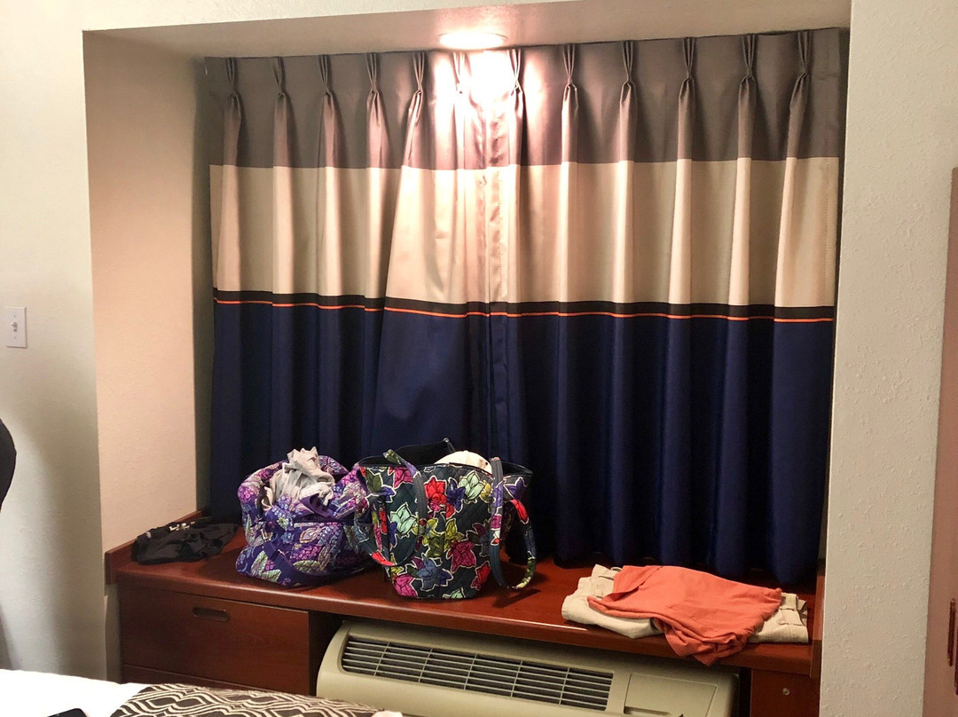 Microtel Inn & Suites by Wyndham Miami主图