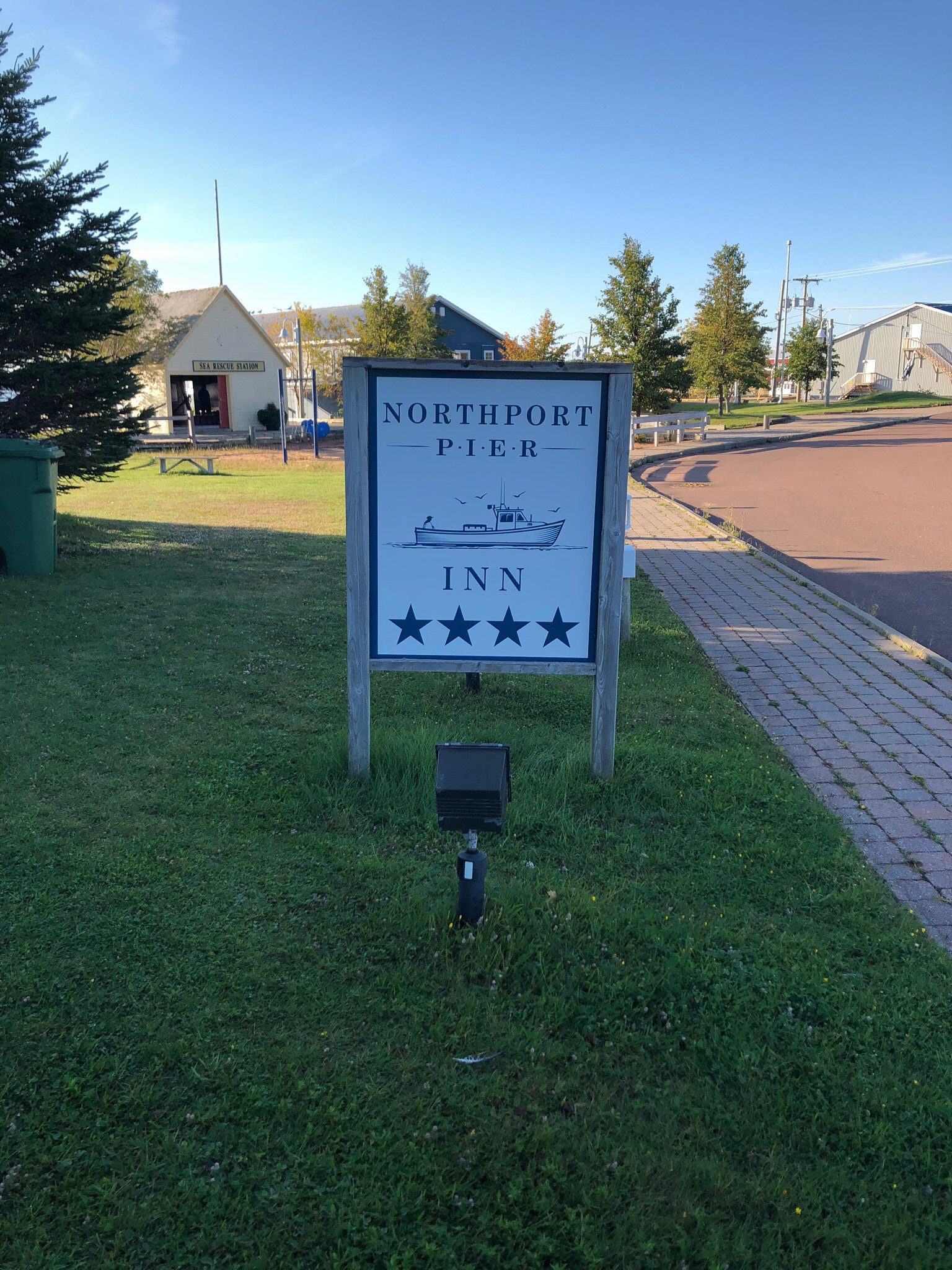 Northport Pier Inn-官方