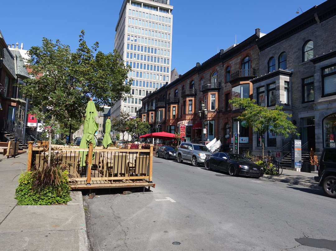 Crescent Street-蒙特利尔必去景点