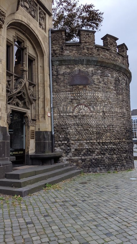 Römerturm景点图片