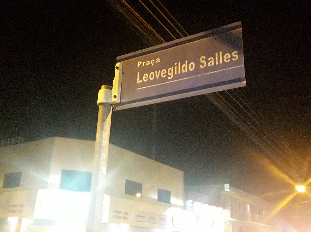 Praça Leovegildo Salles景点图片