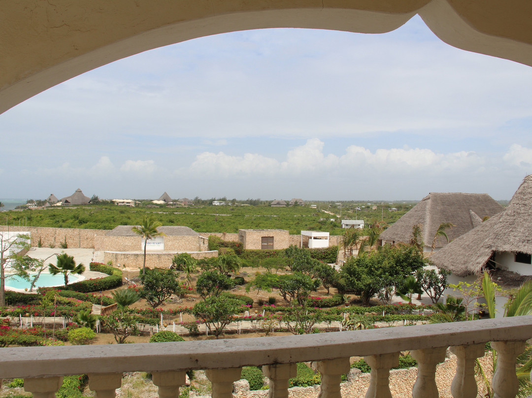 Jacaranda Beach Resort主图