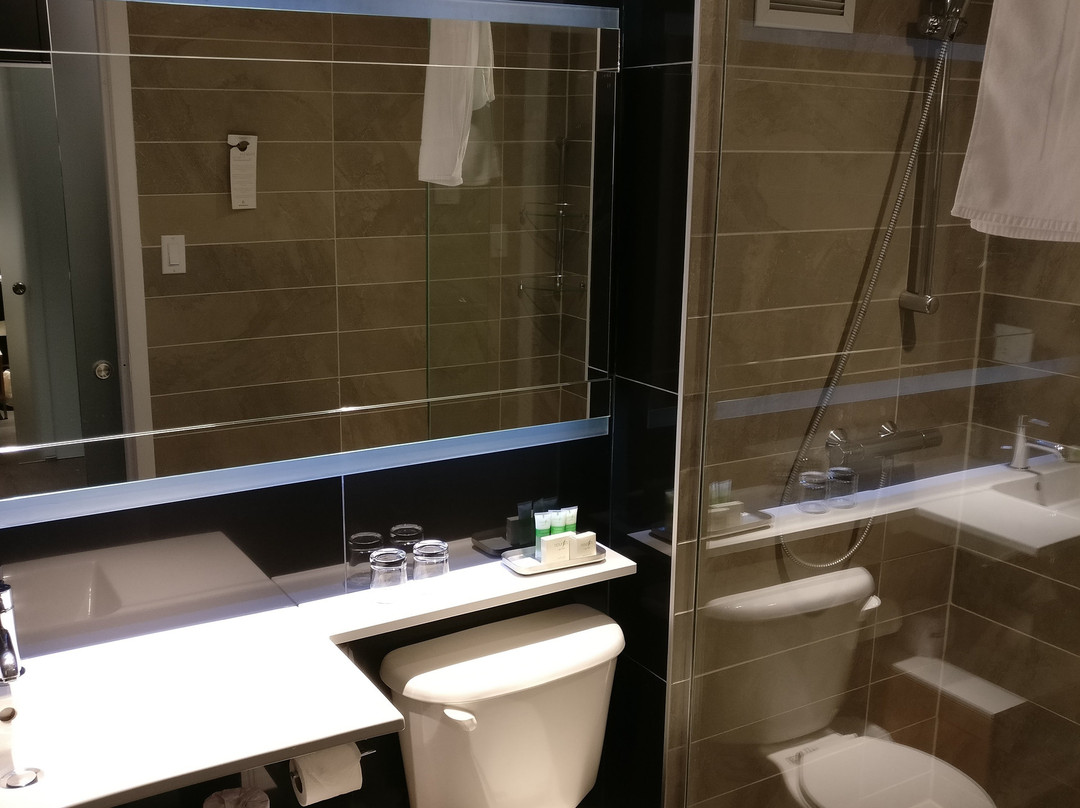 Hotel Dauphin Montreal - Longueuil主图