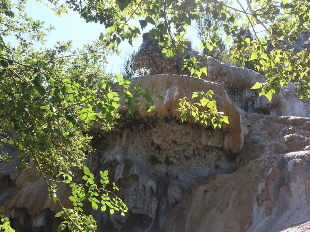 The Petrifying Fountain of Réotier景点图片