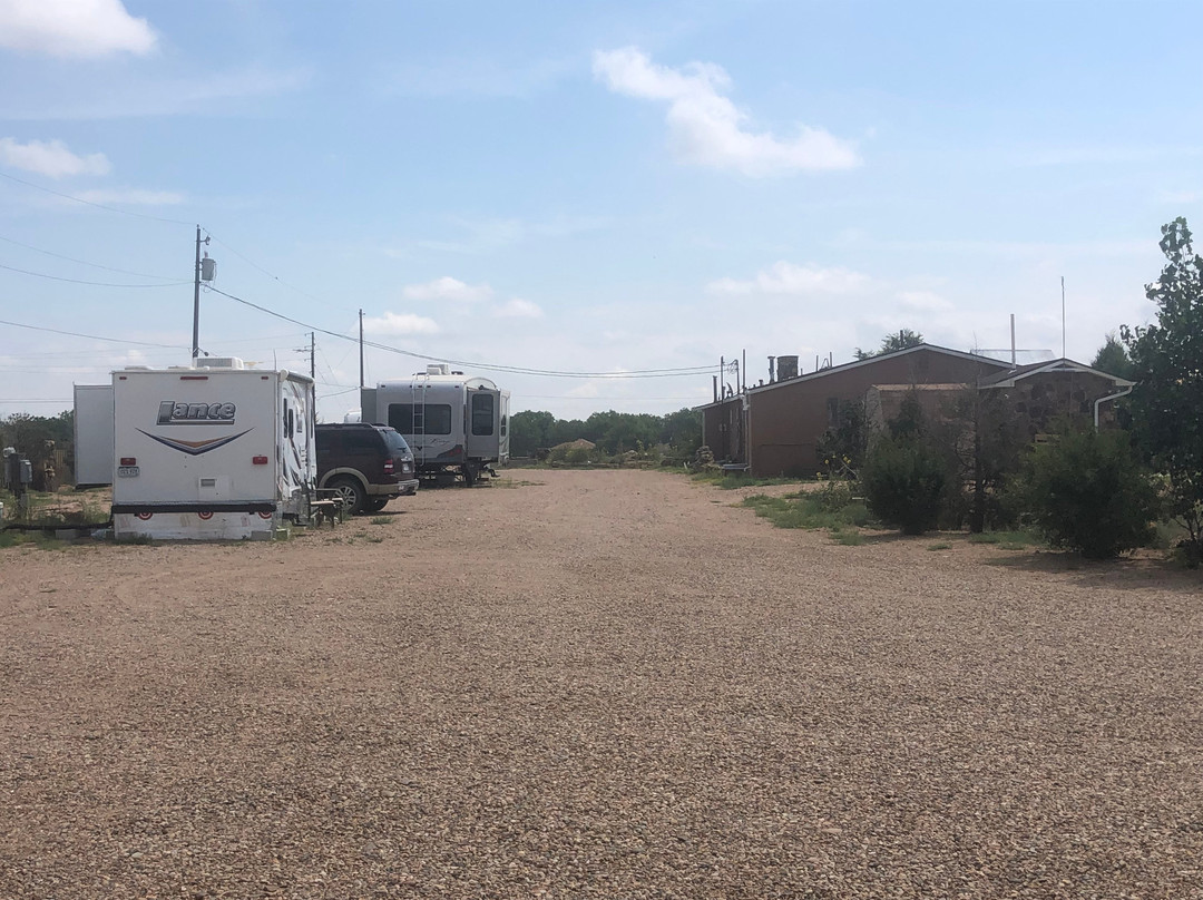 Sundance High Plains Rv Park And Cabins主图