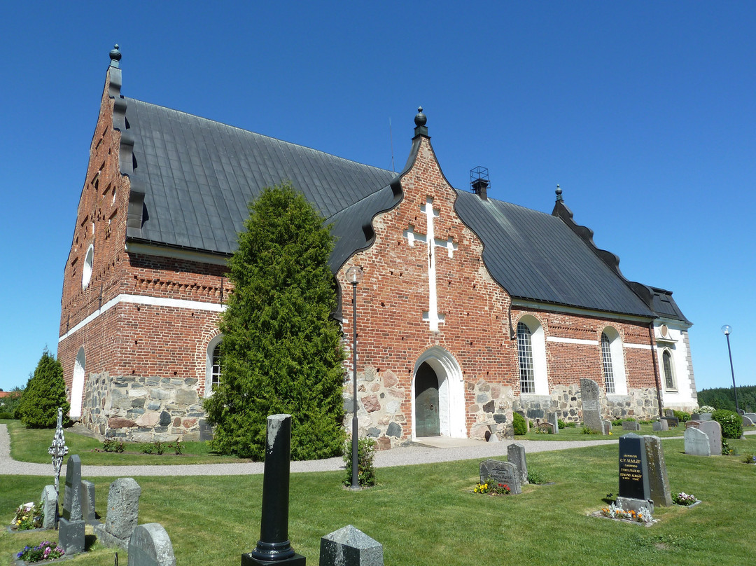 Osterlovsta Kyrka景点图片