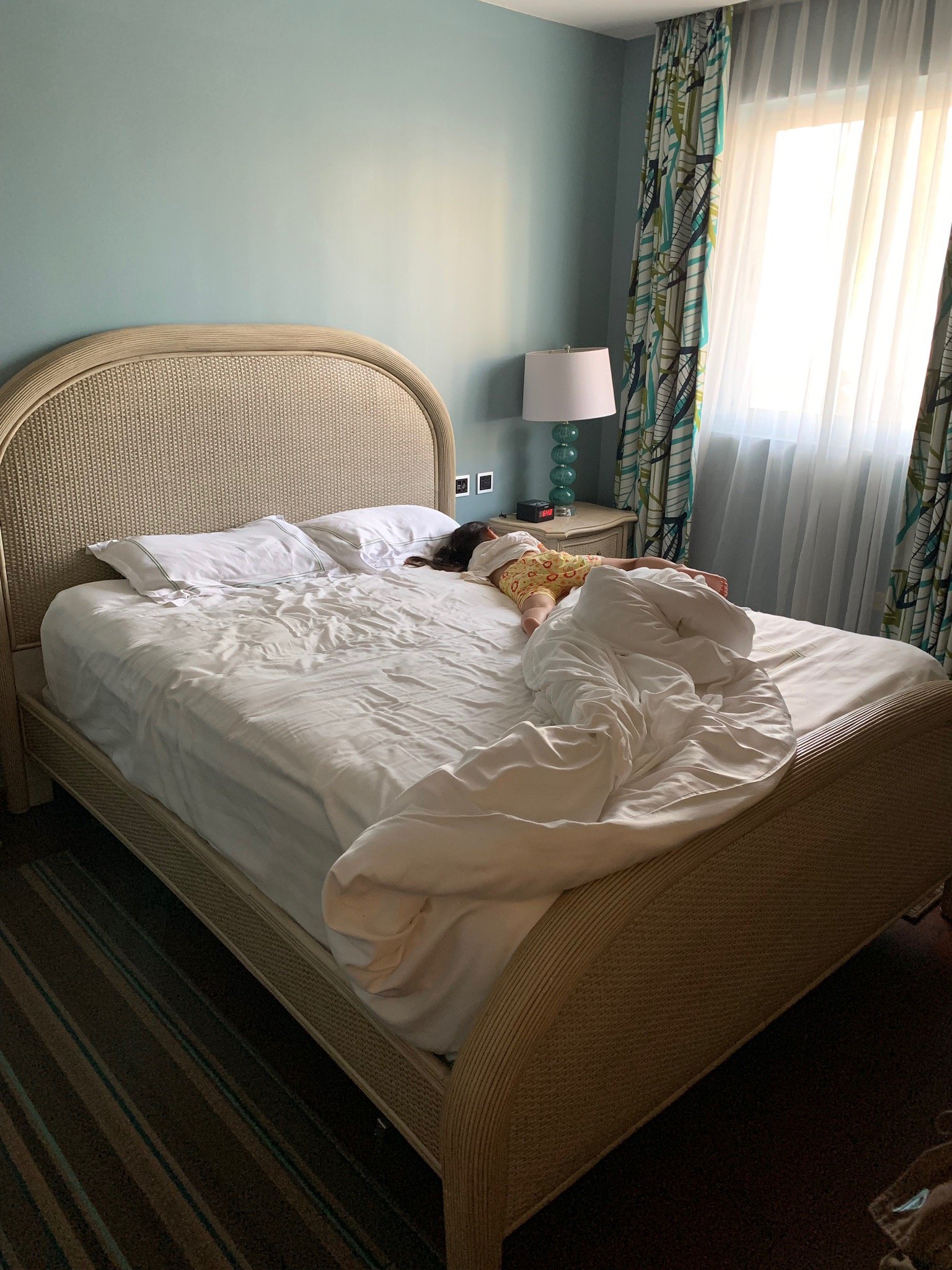 Surfrider Resort Hotel-官方