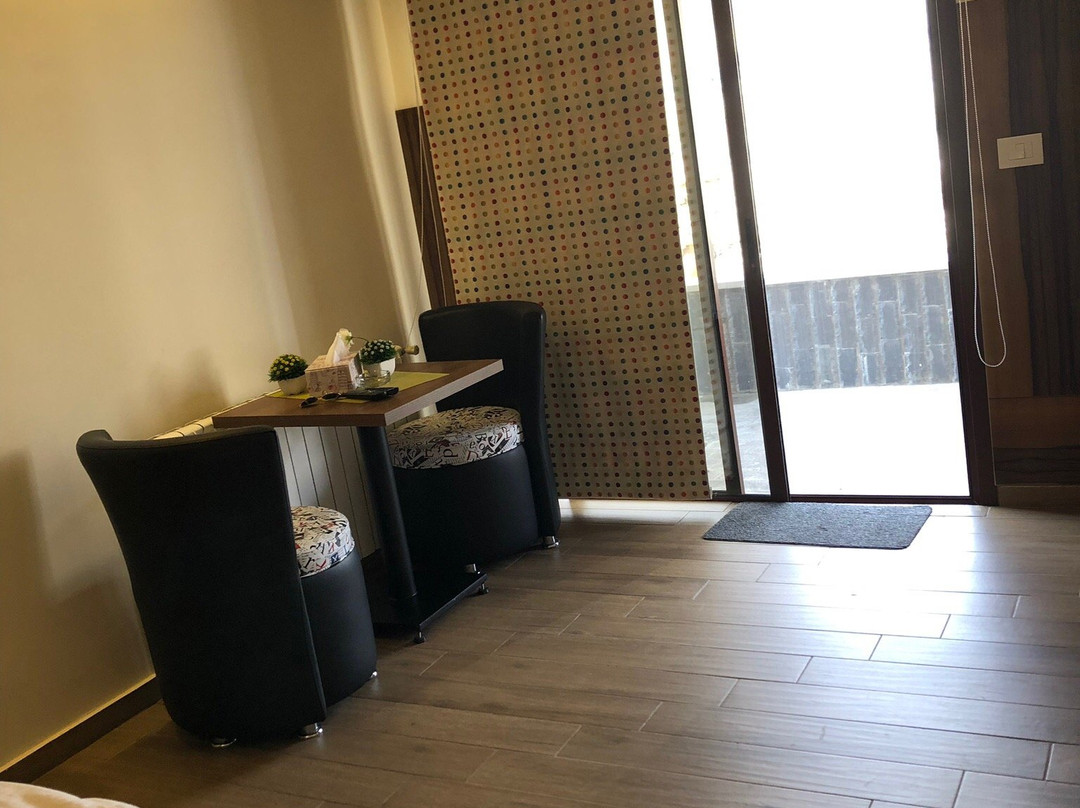 White Cedar Hotel主图