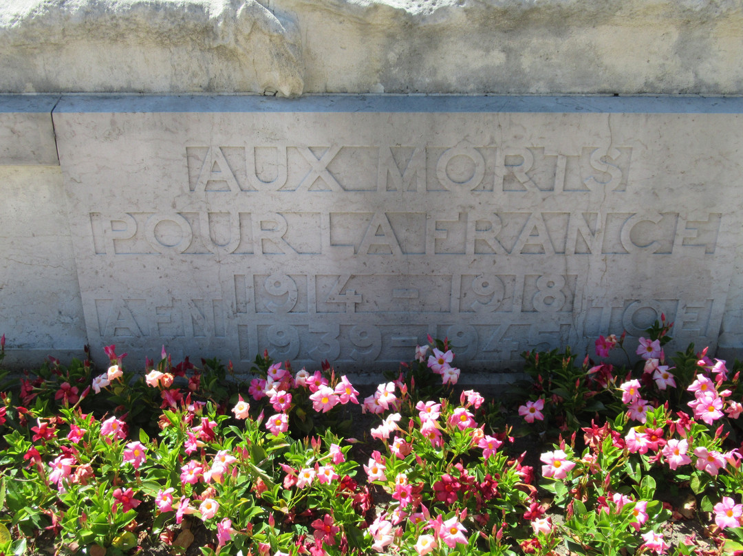 Monument aux morts-Les Lilas必去景点