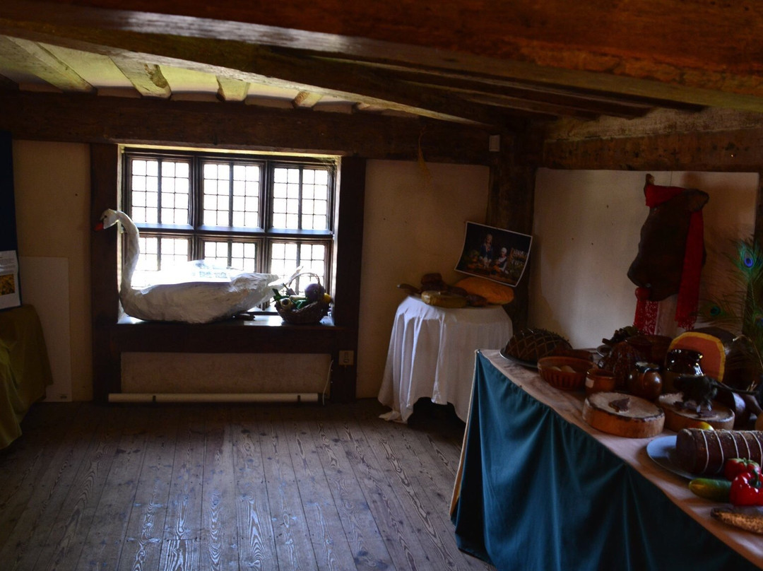 Tudor House景点图片
