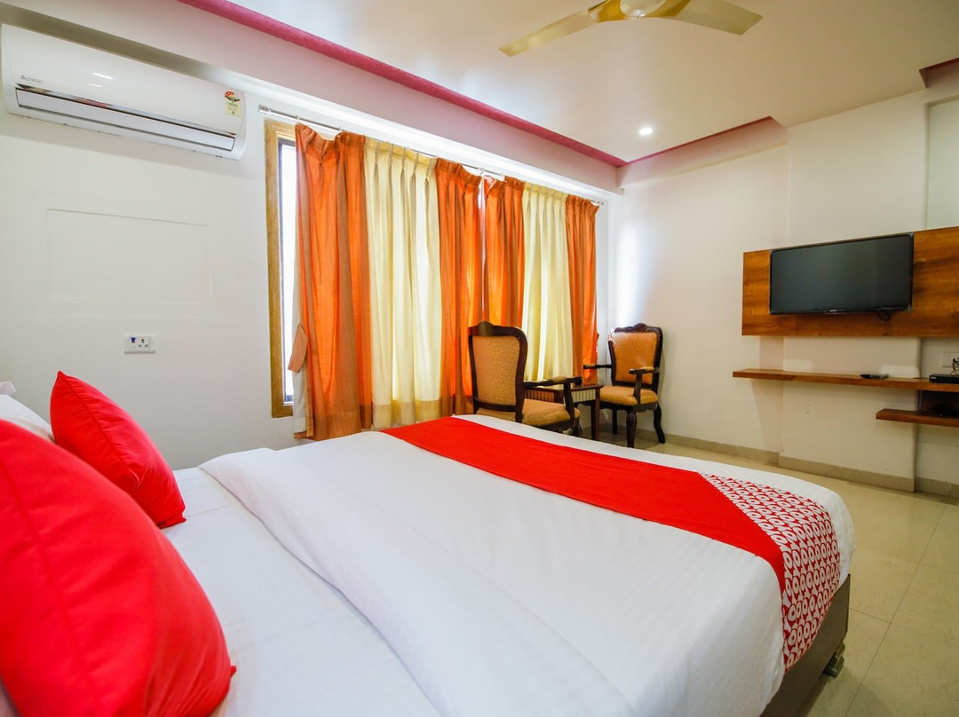 OYO 24105 Metro主图