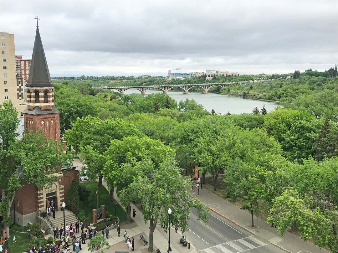 詹姆斯酒店主图